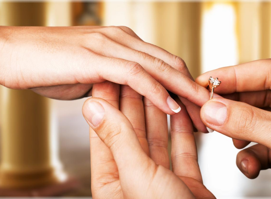 La simbología detrás de las argollas de  matrimonio y su significado