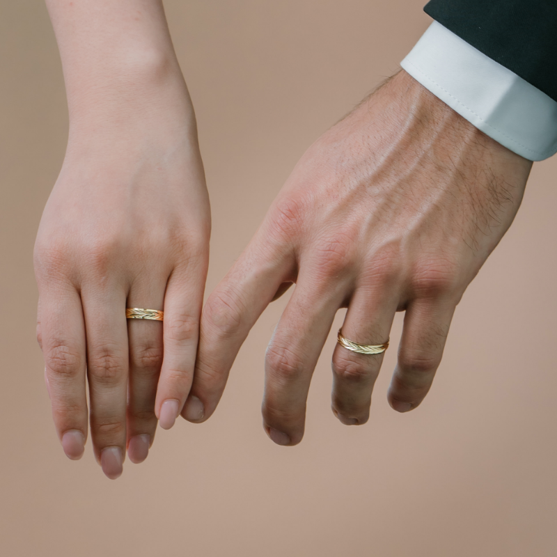 Argolla de matrimonio Clásica. 4mm. Oro Amarillo 10K