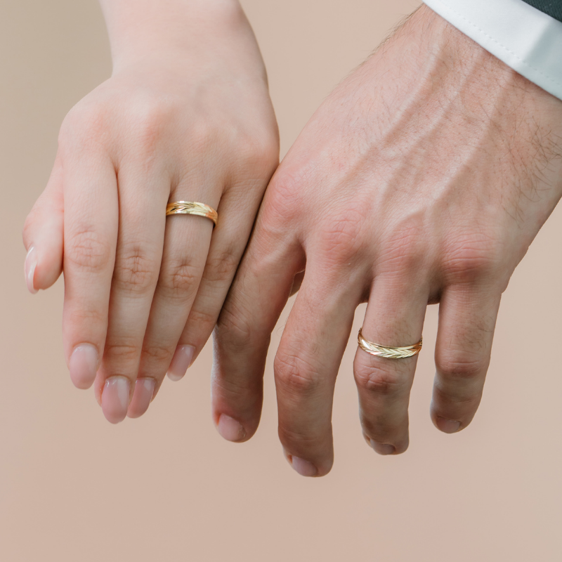 Argolla de matrimonio Clásica. 4mm. Oro Amarillo 10K