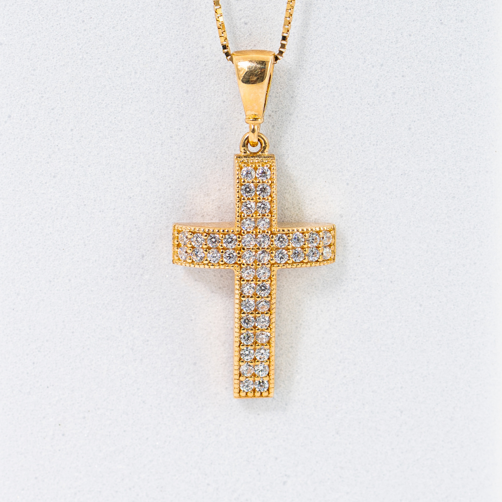 Dije de Cruz con cadena. Oro Amarillo 14K. Medida 45 cm.
