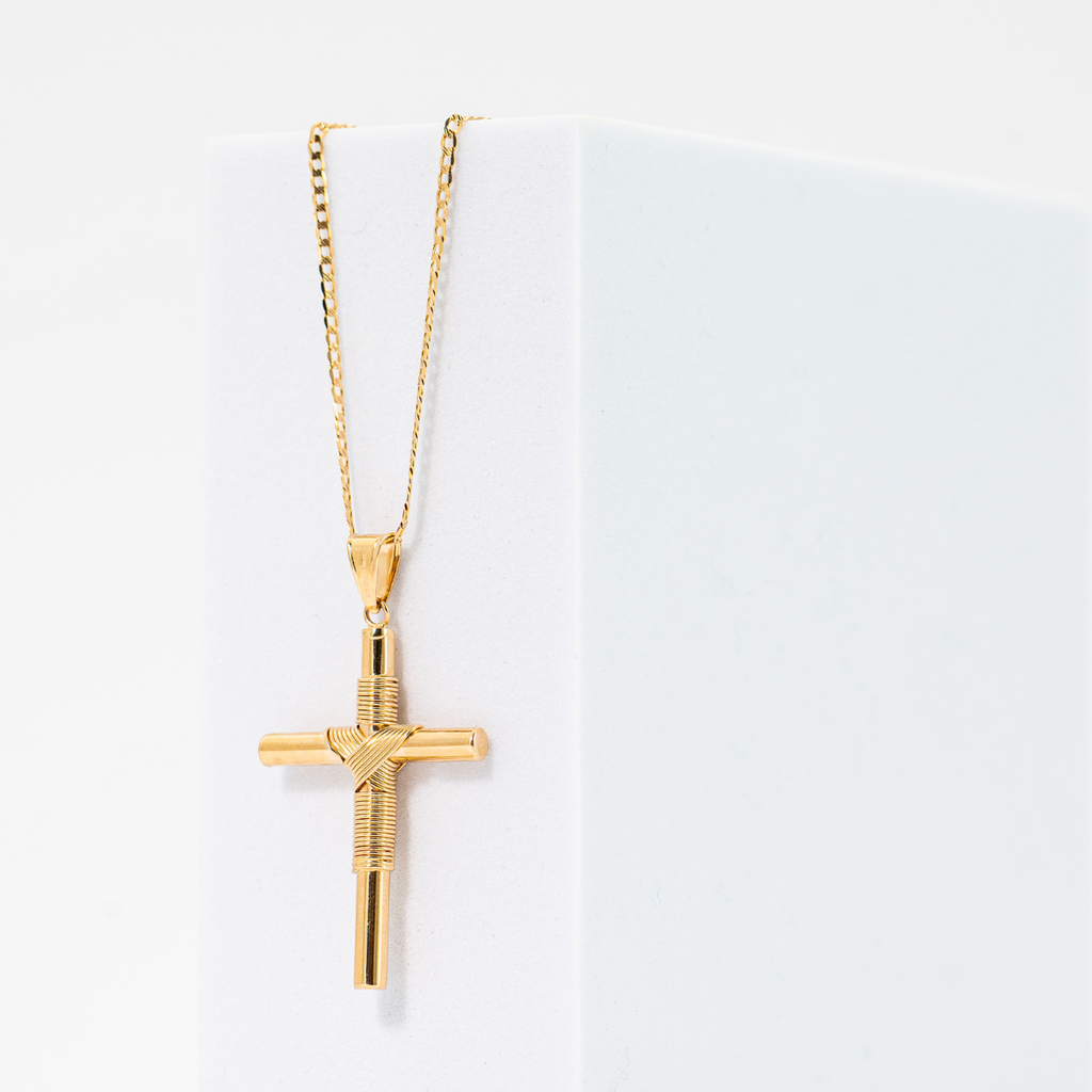 Dije de Cruz Cristo. Oro Amarillo 14K