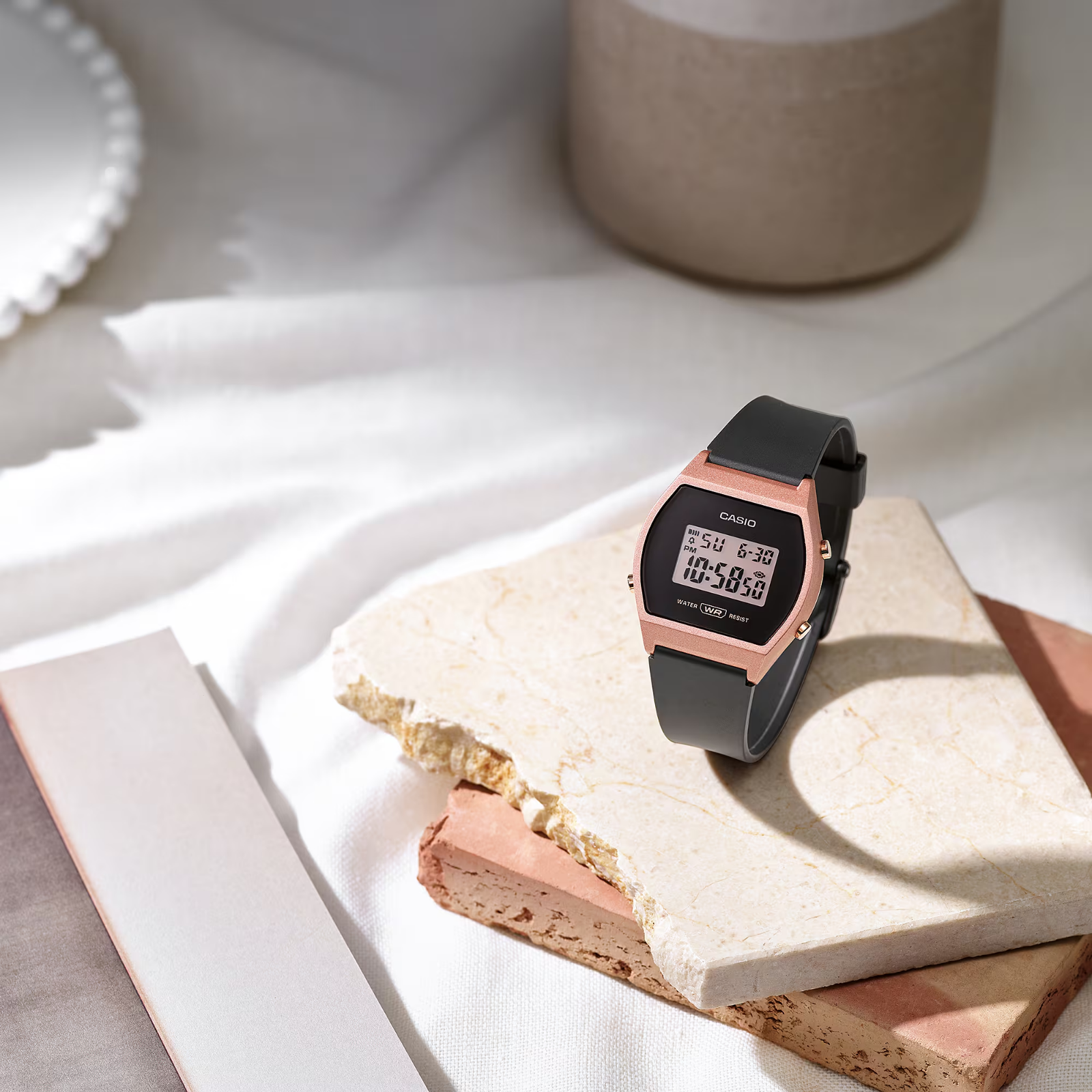 Reloj Casio LW-204-1A