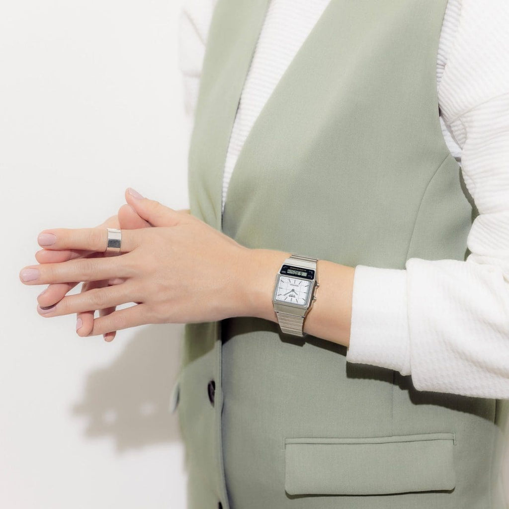 Reloj Casio AQ-800E-7A