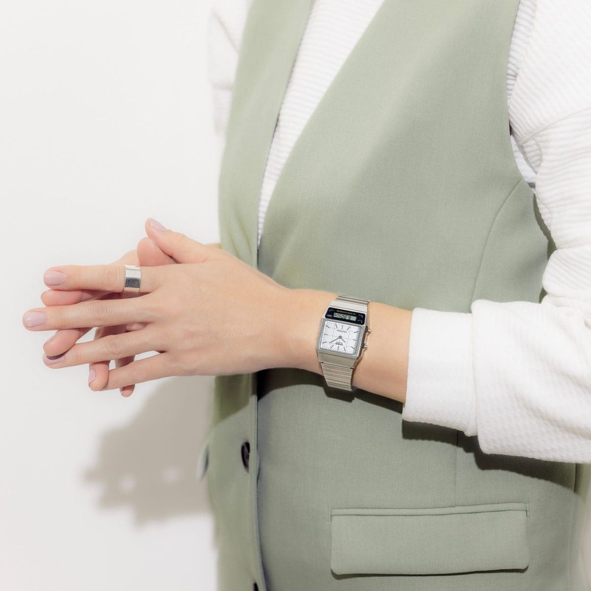 Reloj Casio AQ-800E-7A