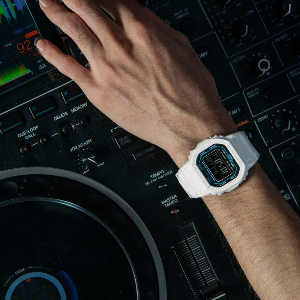 Reloj Casio G-Shock  DWB-5600SF-7