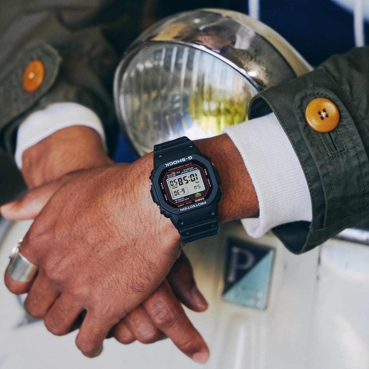 Reloj Casio G-Shock DW-5000R-1